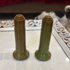 Retro Green and Brown Shakers Bakelite